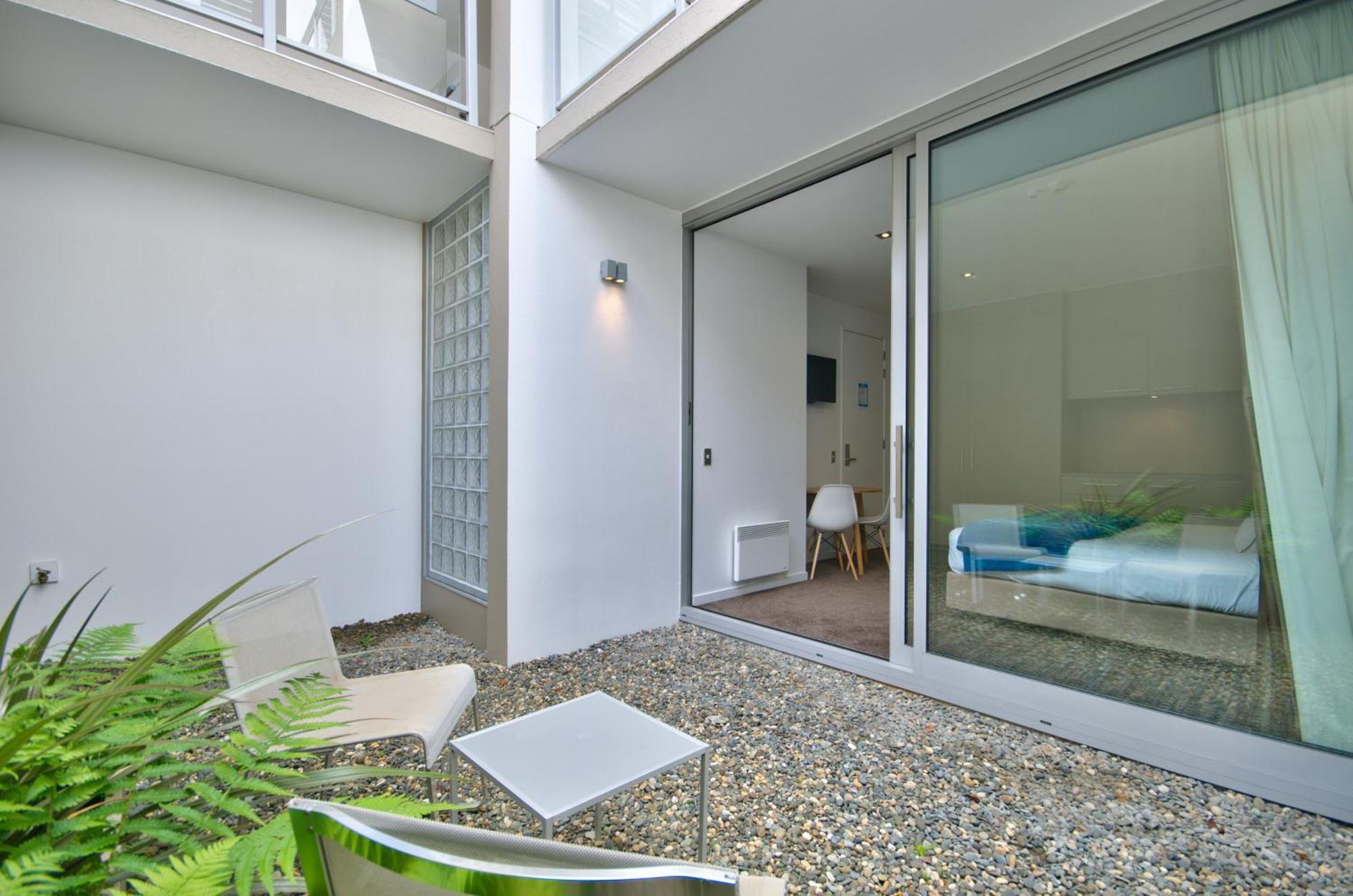 Charlies Queenstown Studio Apt 103B Екстер'єр фото